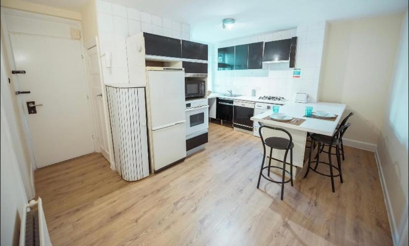 Lovely 3 Bedroom Flat In Marylebone Londra Esterno foto