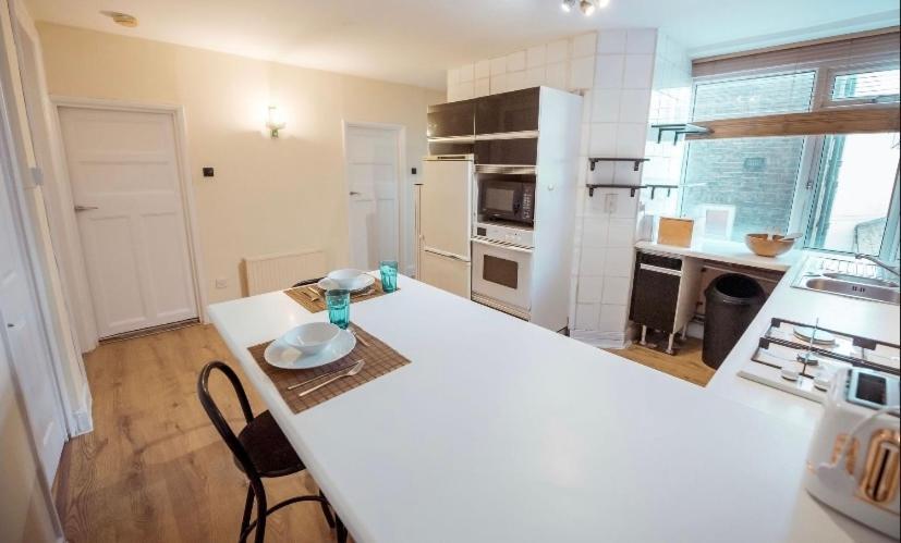 Lovely 3 Bedroom Flat In Marylebone Londra Esterno foto